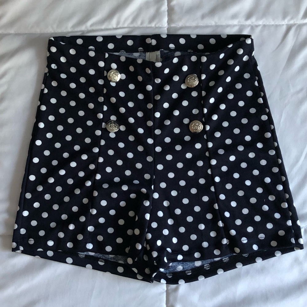 High-waisted Polka Dot Pin-up Shorts